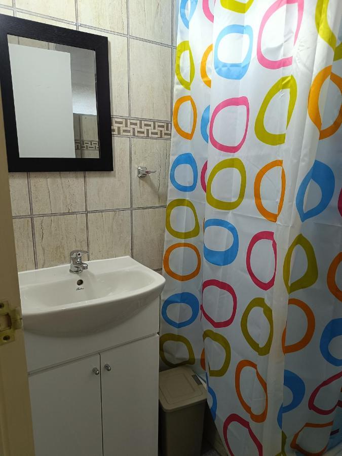 Hostal Ollague, Habitaciones Con Bano Privado Calama Bagian luar foto