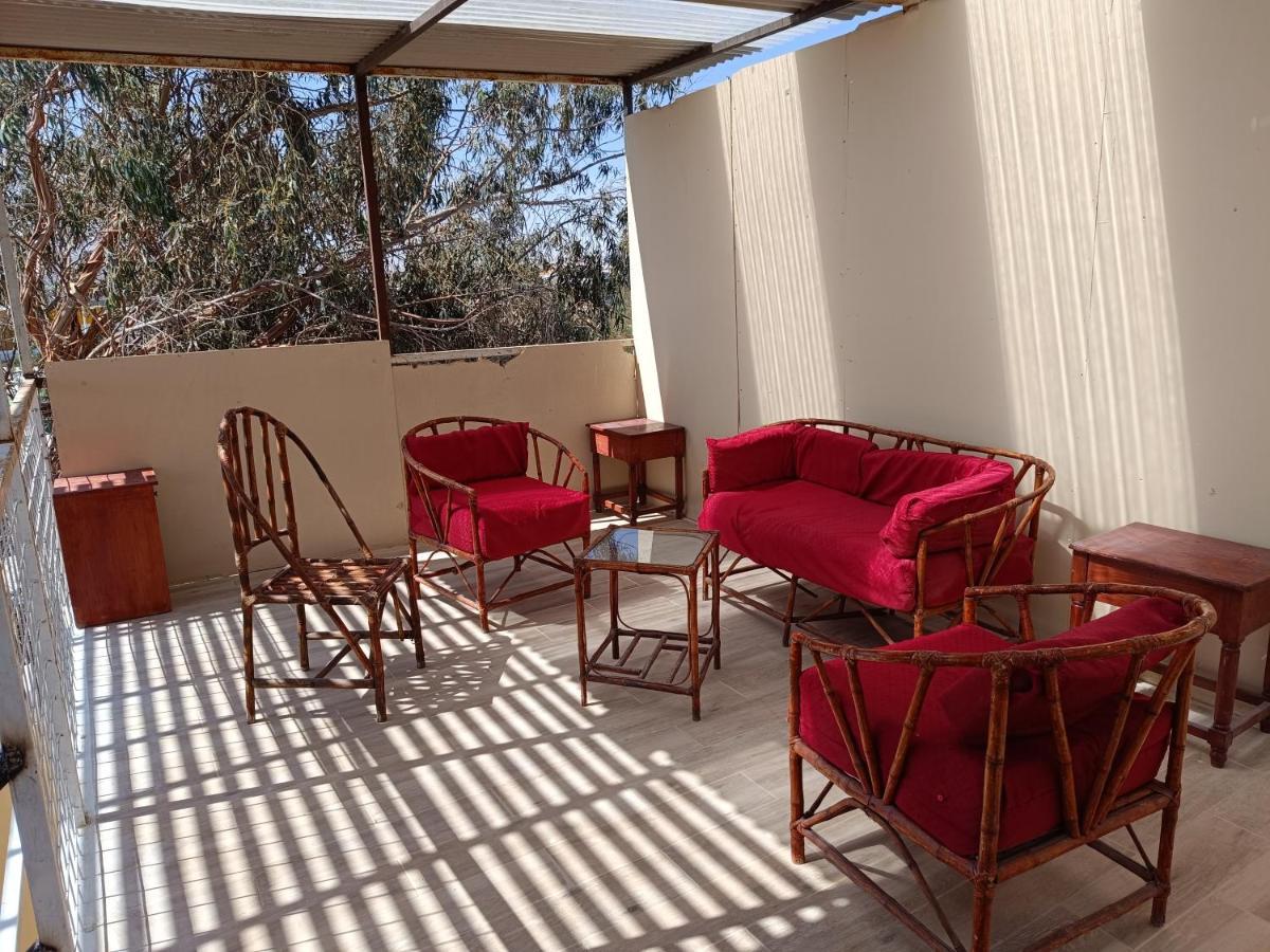 Hostal Ollague, Habitaciones Con Bano Privado Calama Bagian luar foto