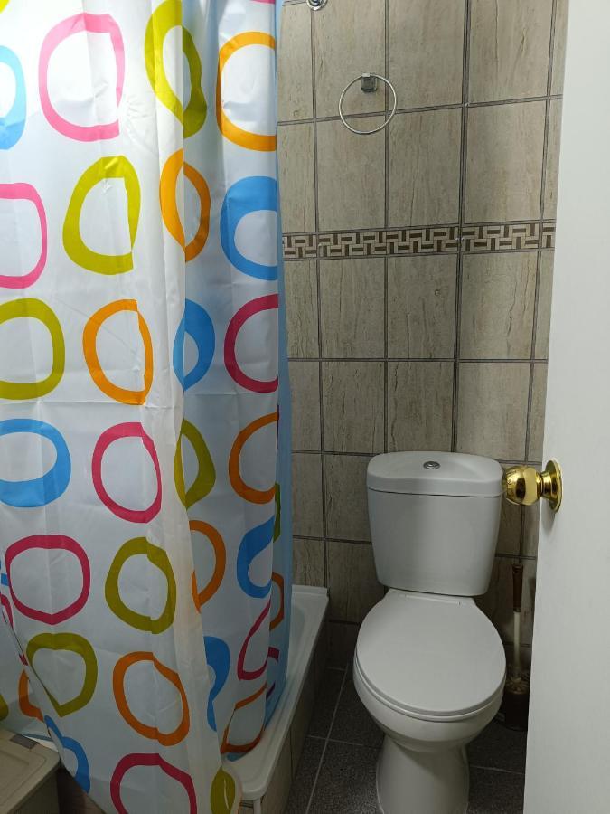 Hostal Ollague, Habitaciones Con Bano Privado Calama Bagian luar foto
